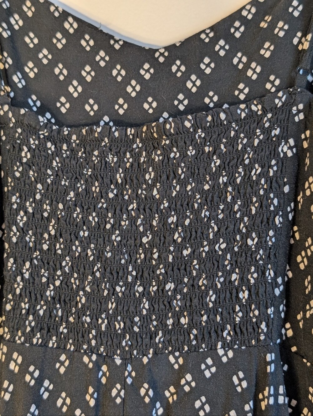 Old Navy Black & White Geometric Print Mini Cami Dress - Medium - Picture 6 of 8